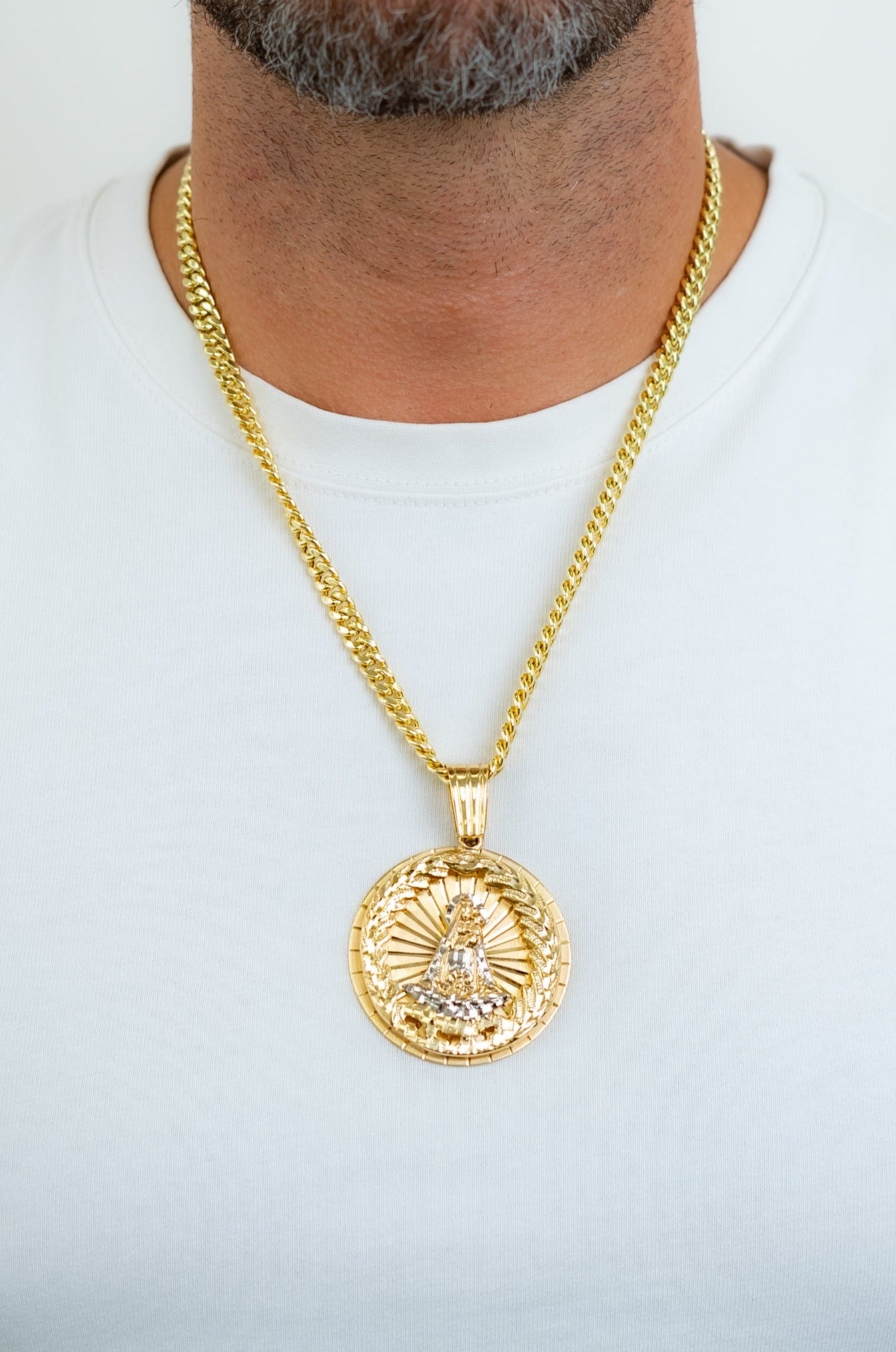 MEDALLION FOR MEN - SANTA VIRGEN
