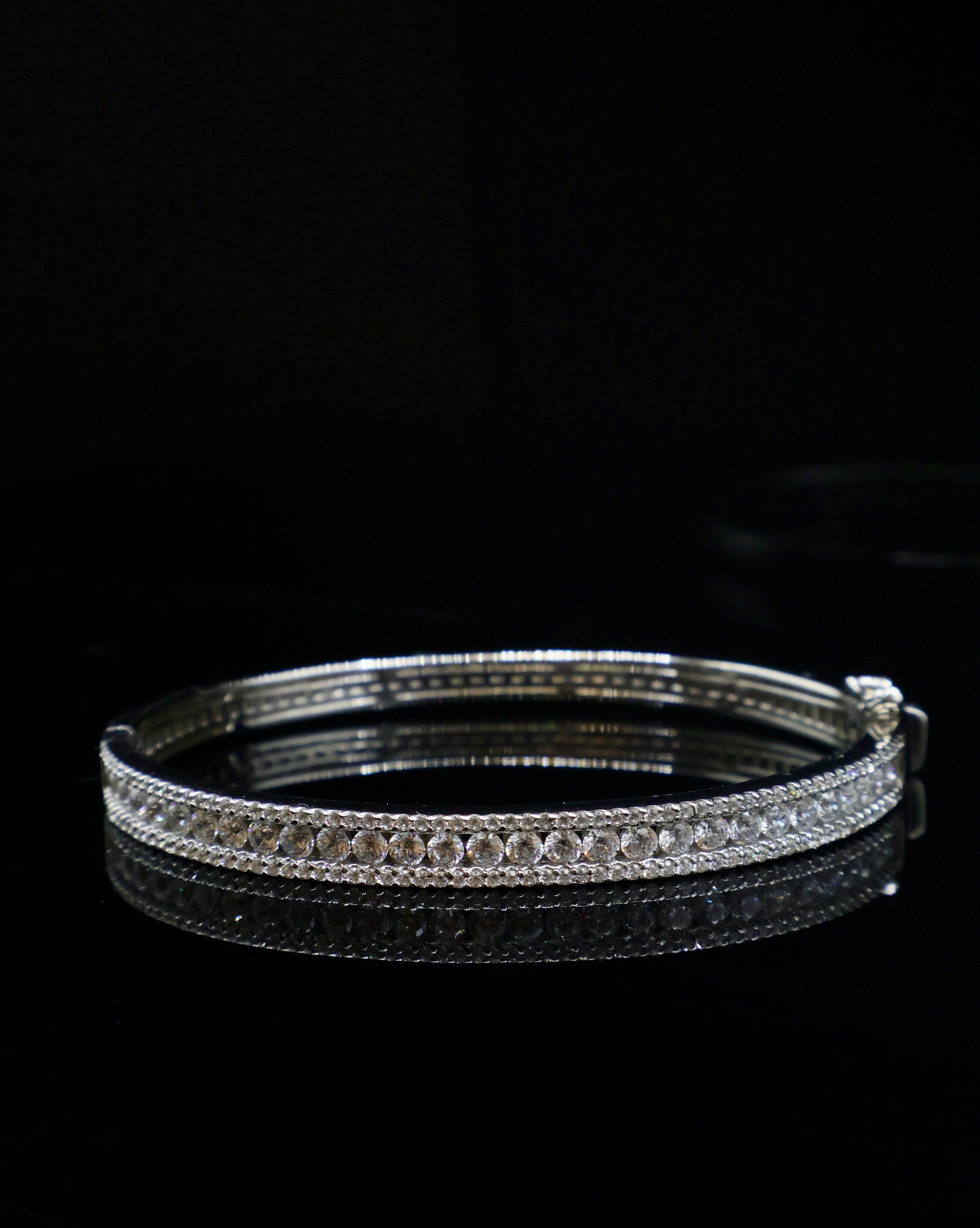 WOMEN'S - Pulsera Rigida Brillantes Plata 925