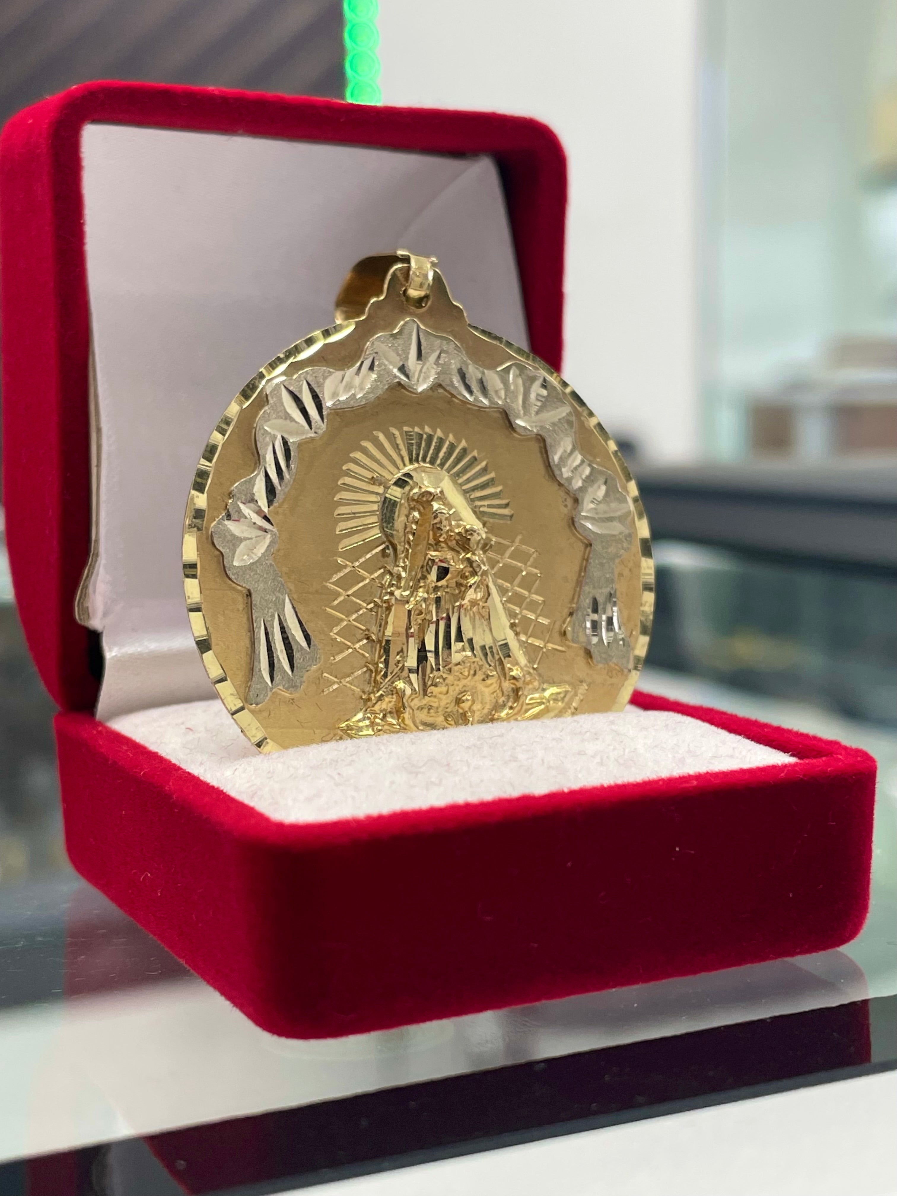๐ฎ๐น๐ MEDALLA VIRGEN GUADALUPE ORO 10K