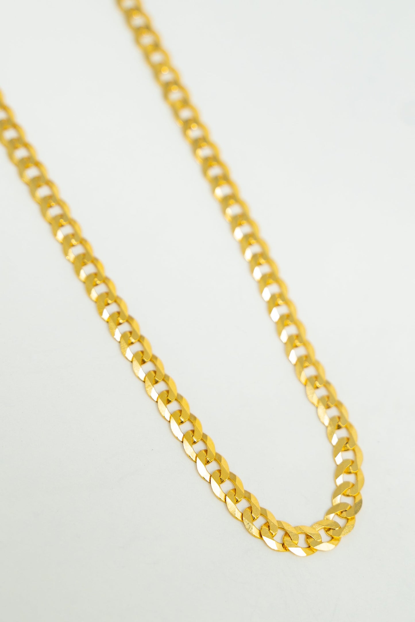 CHAIN CURB LINK ( MARTILLADA) 24X6MM