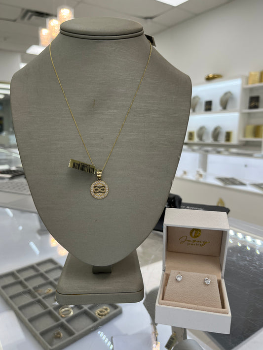 Set Cadena + Aretes + Perfume