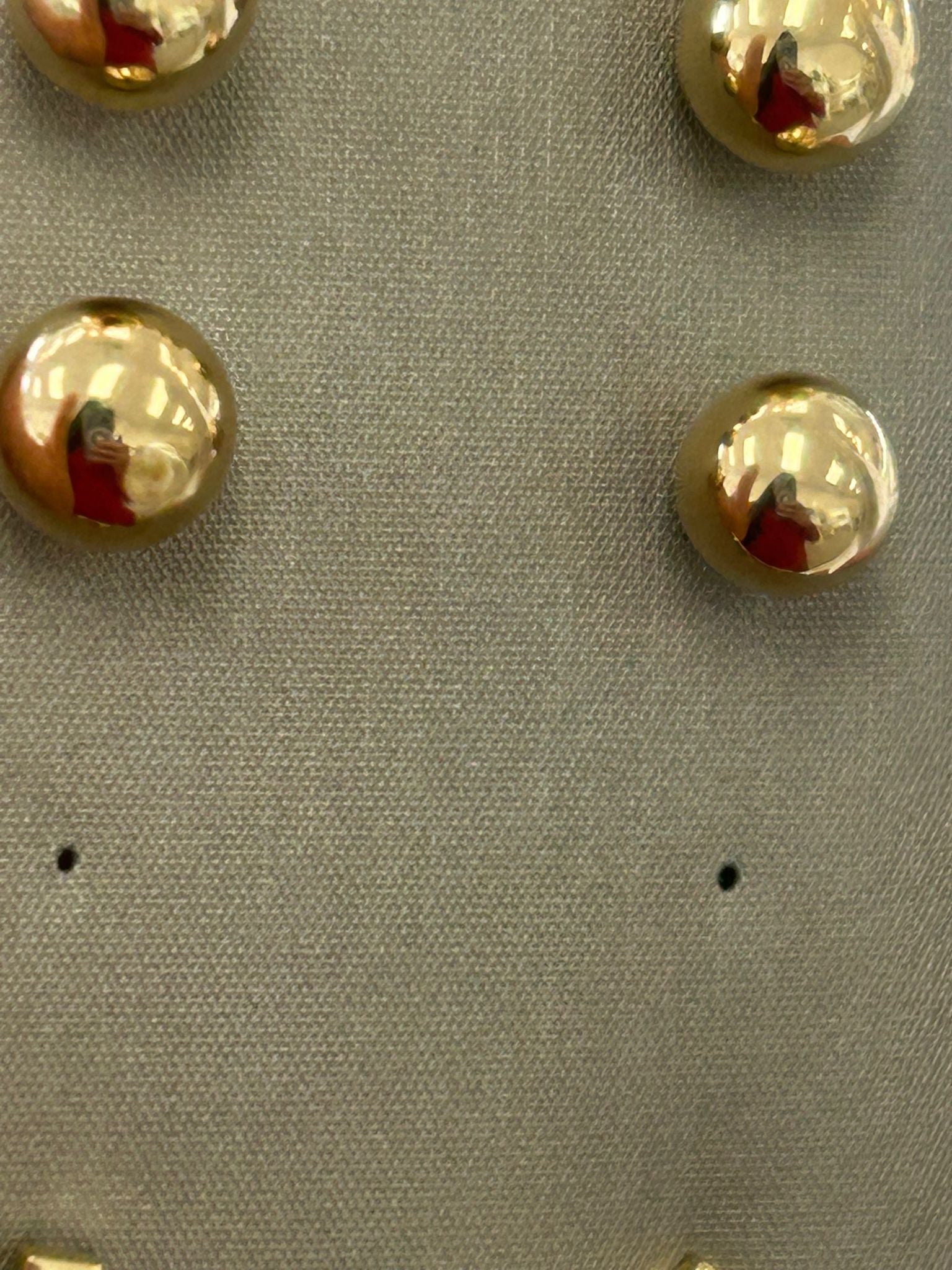Cadena y aretes