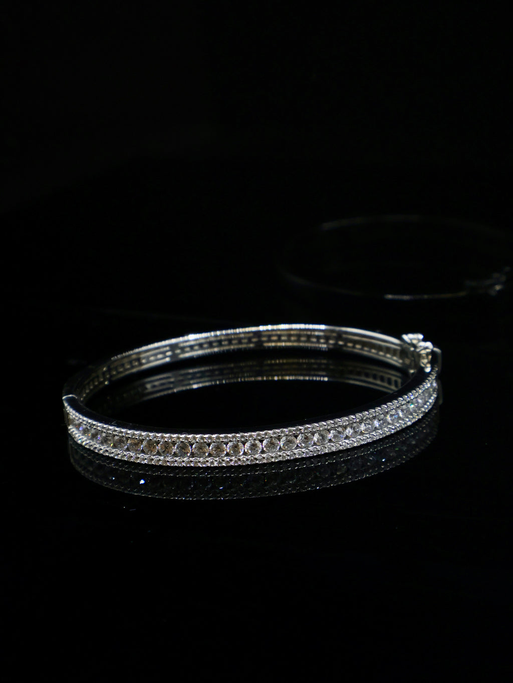 WOMEN'S - Pulsera Rigida Brillantes Plata 925