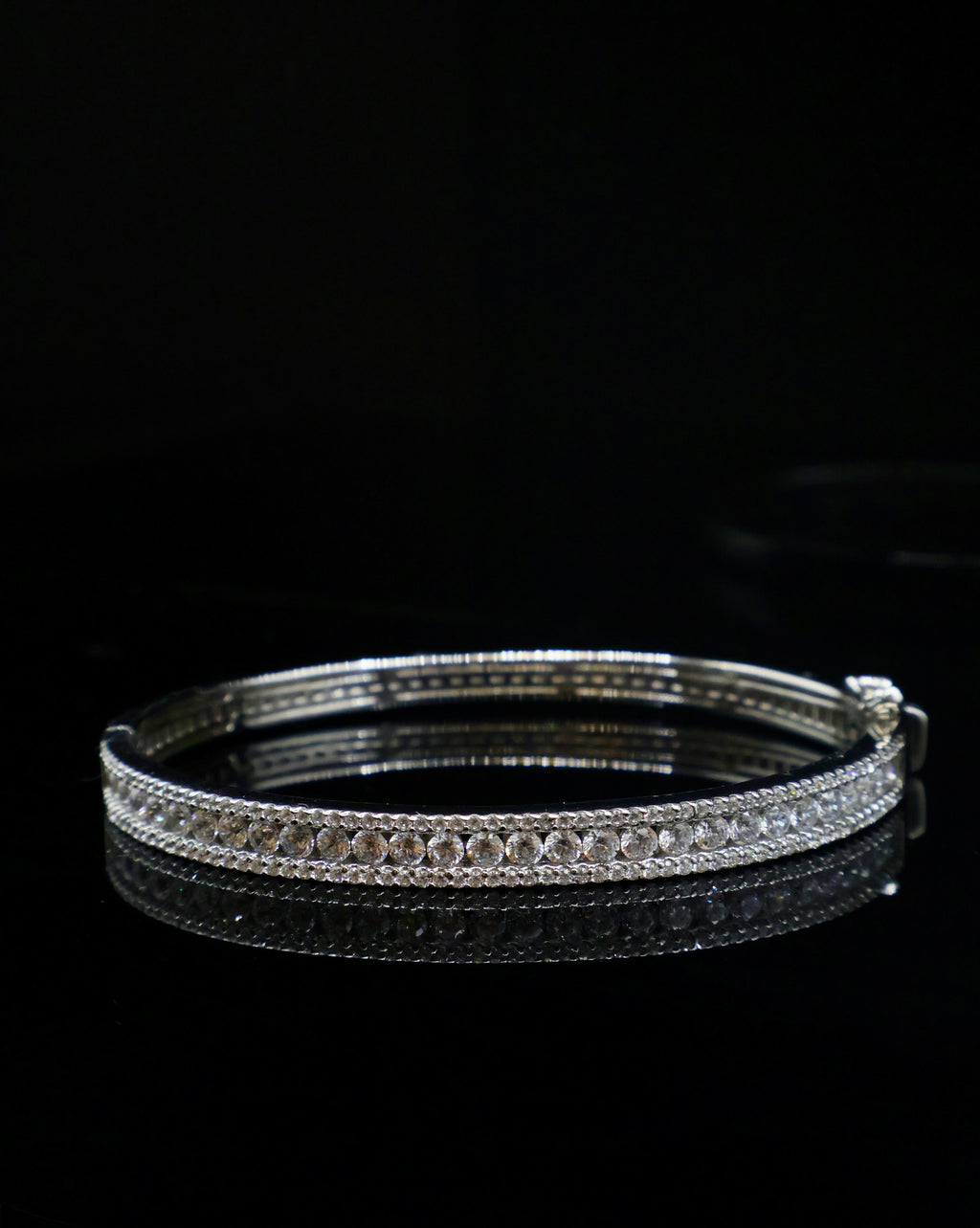 WOMEN'S - Pulsera Rigida Brillantes Plata 925