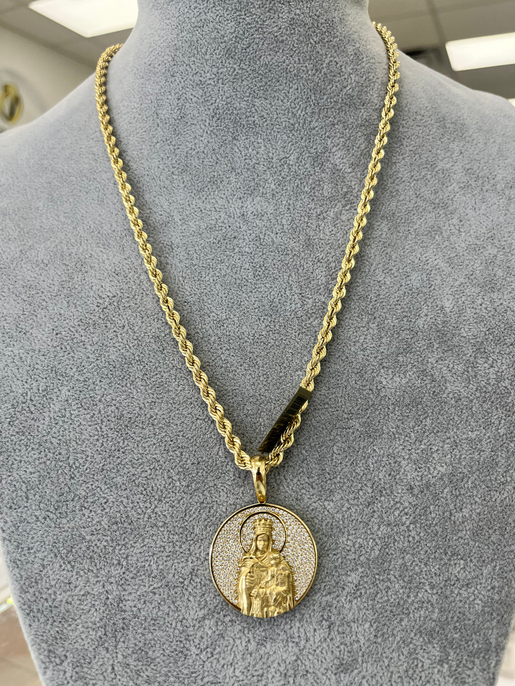 CADENA HALLOW ROPE CHAIN + MEDALLA VIRGEN DEL CARME