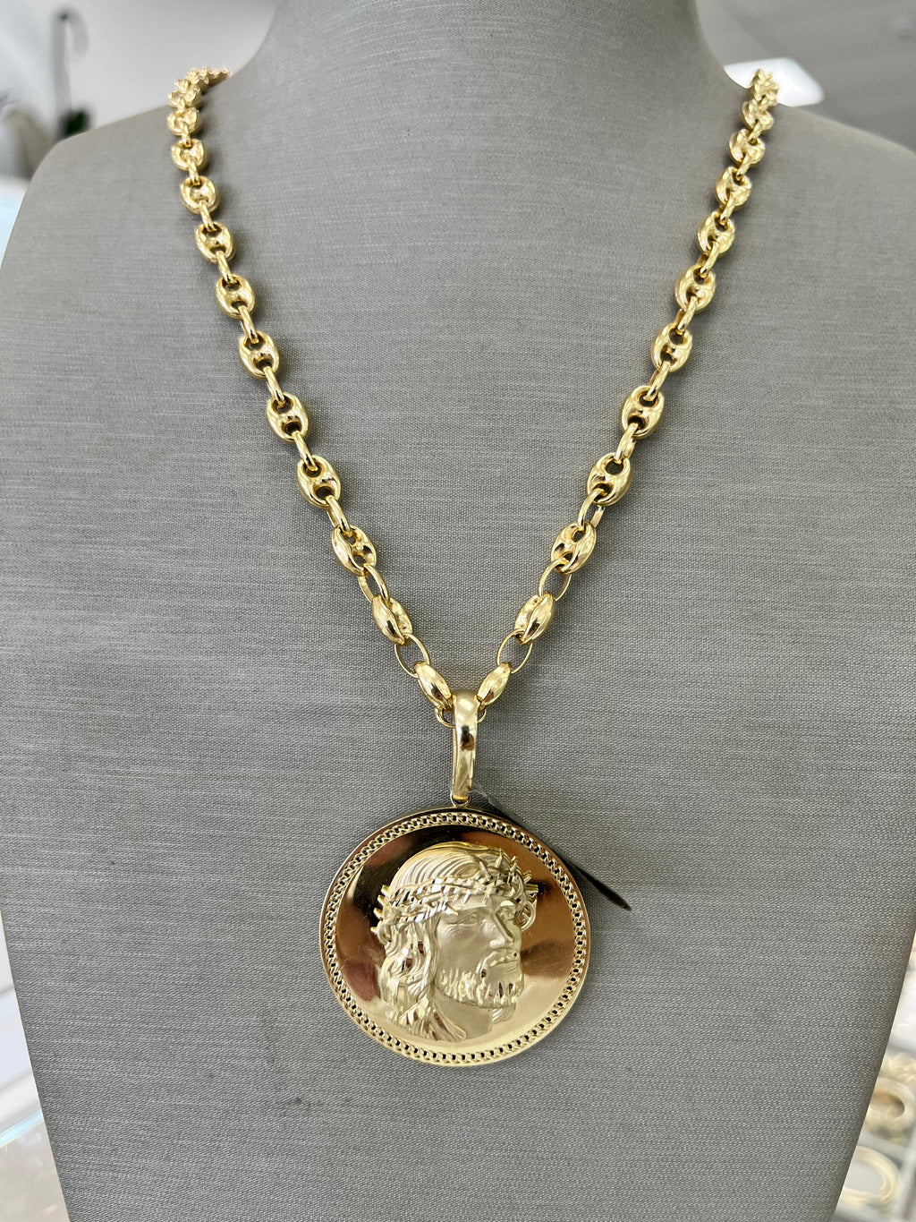 ✨CADENA GUCCI + MEDALLA CRISTO ORO 14K